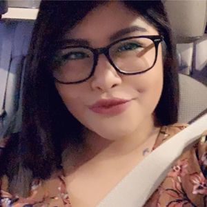 Meet your Posher, Alma